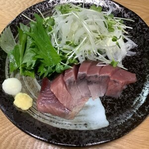 付属のタレに一工夫♪カツオ丼